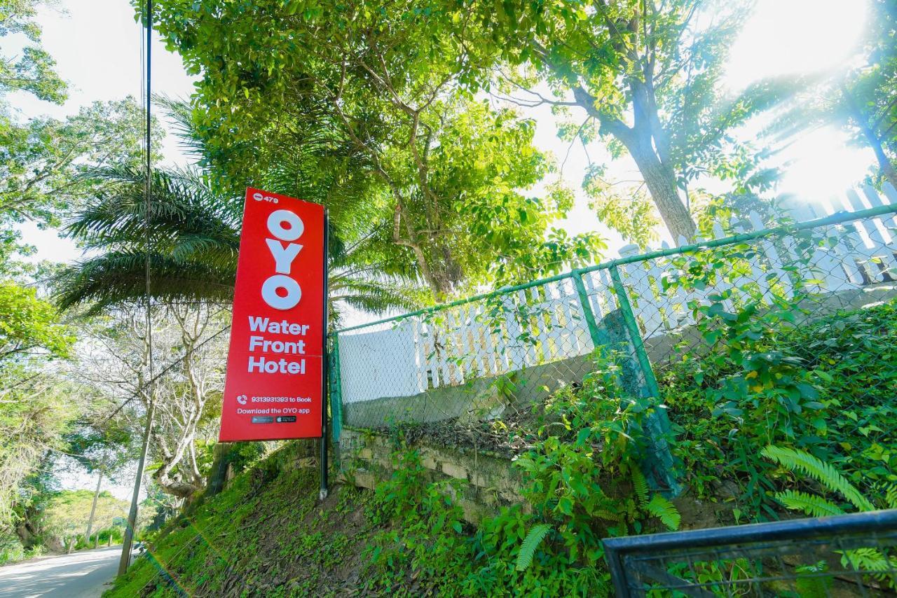 Oyo 479 Water Front Hotel Kandy Exterior foto